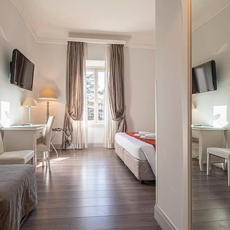 Bed and Breakfast Residenza Castrense à Rome Extérieur photo